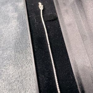 18k white gold diamond tennis bracelet